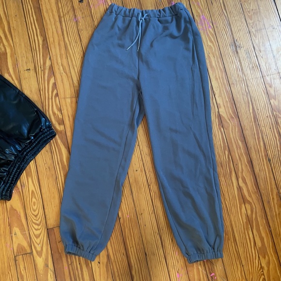 Joggers - Picture 2 of 2